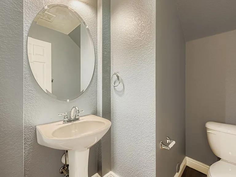 11211 Osage Cir #E — Photo 8