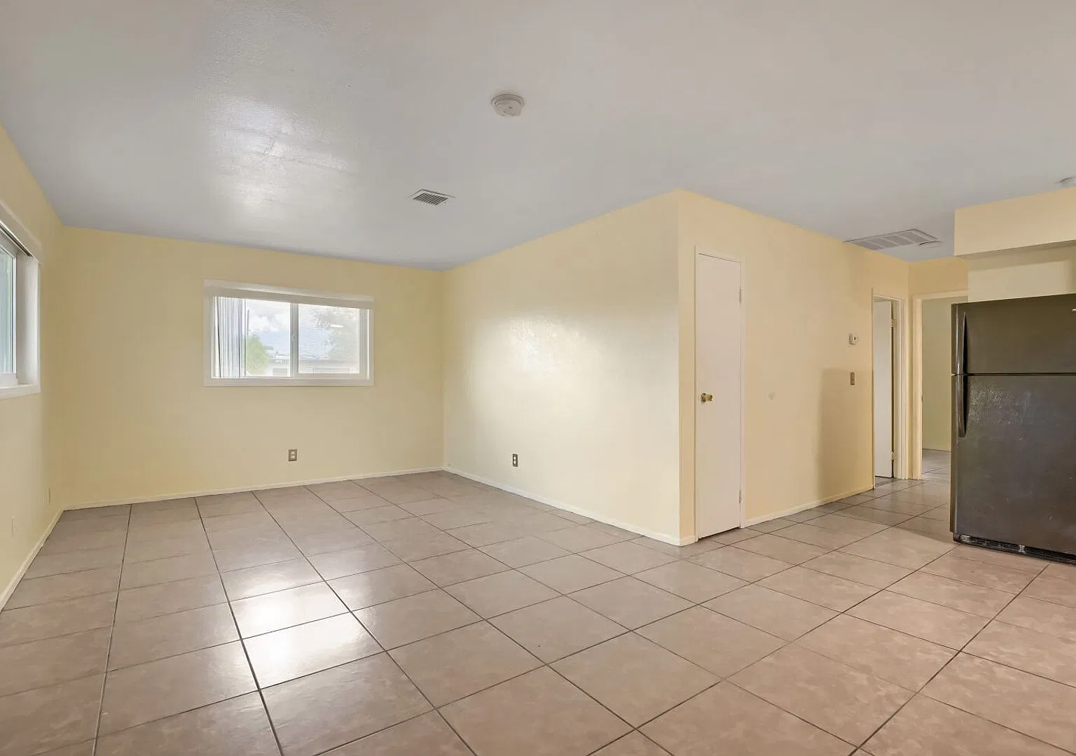 2-Bedroom Home with Large Backyard, Covered Patio & Laundry Room — Photo 4