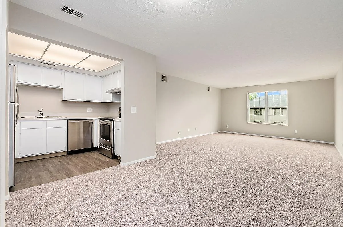 Building Photo - 2057 Park Run Dr #C