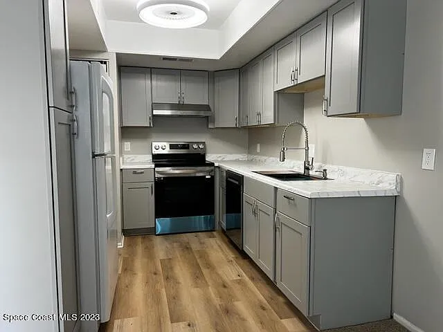 1 bed, 1.5 bath, 767 sqft, $1,200 — Photo 4