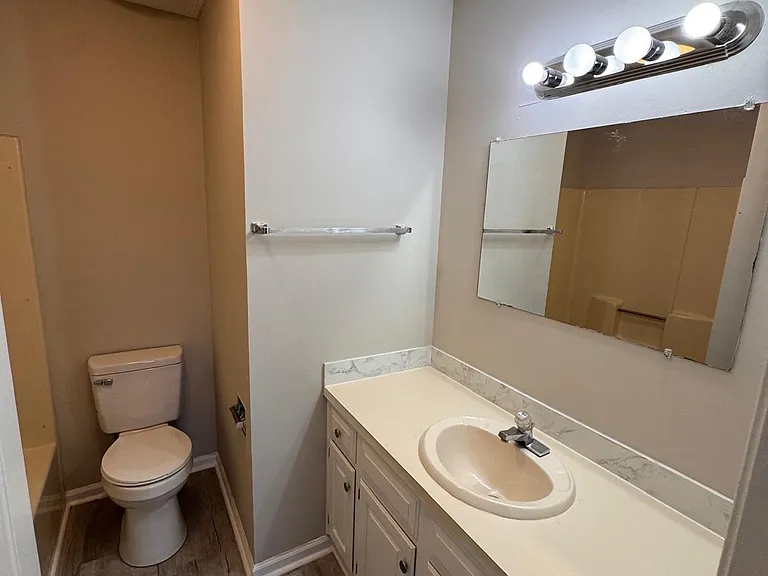 4807 Little River Rd #9 — Photo 21