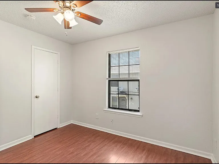 4939 Miller Ave #4939 — Photo 10