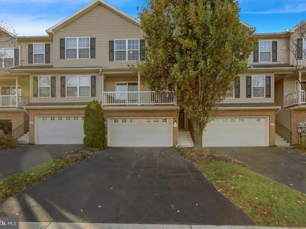 33 Parkside Dr #U-0027, Lebanon, PA 17042