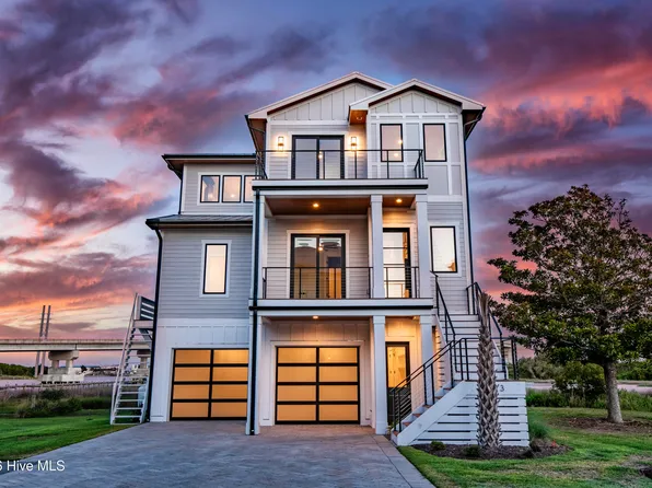 113 Diamond Pt Court, Surf City, NC 28445