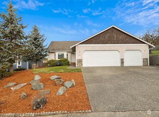 8011 Meridian Pl NE, Lake Stevens, WA 98258