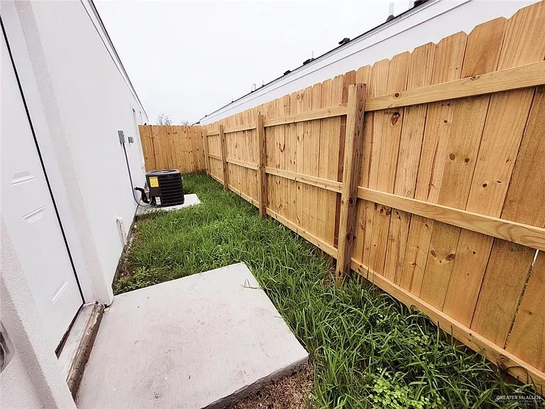 3409 Fuerte Ave #1 — Photo 14
