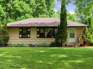 945 88th Ln NW, Coon Rapids, MN 55433