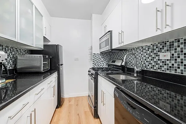 Sold by Douglas Elliman | media 6