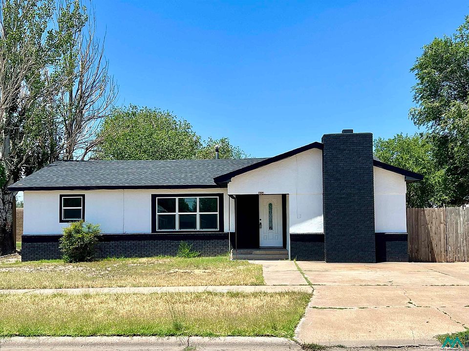 1st image of 804 W 16th St