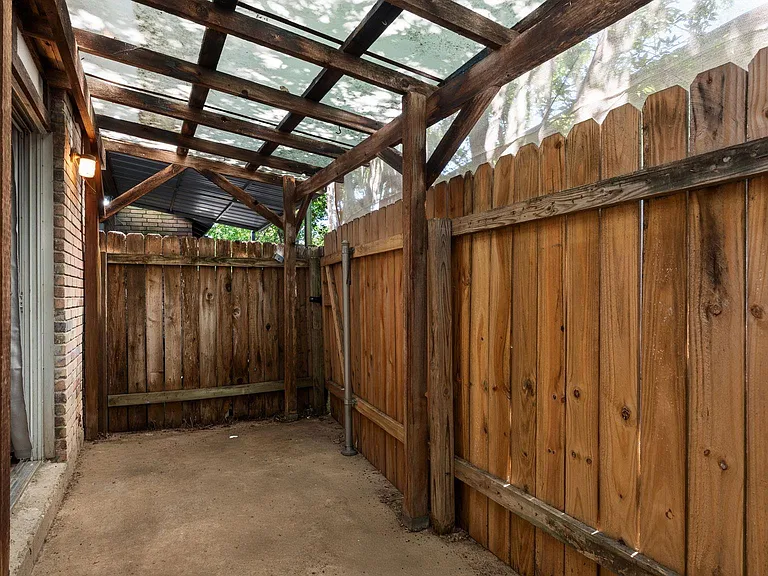 7409 Shadow Hill Dr #113 — Photo 13