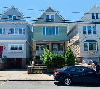 132 W 16th St, Bayonne, NJ, 07002