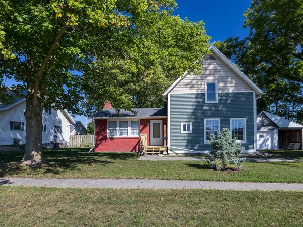 408 E Graham St, Kentland, IN 47951