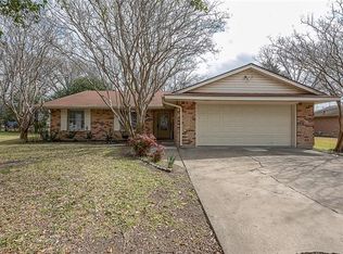 1578 W Springcrest Cir, Lancaster, TX 75134