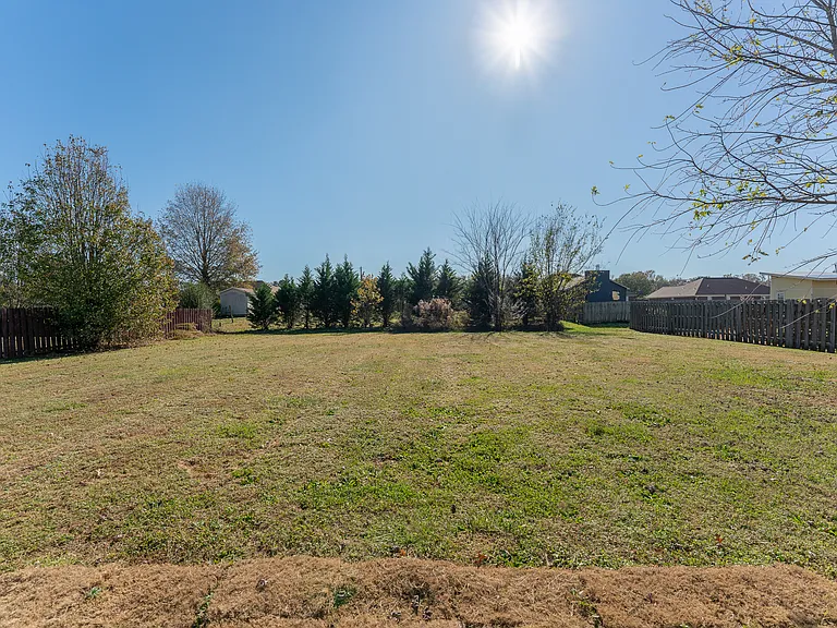 290 Stone Hill Dr — Photo 16