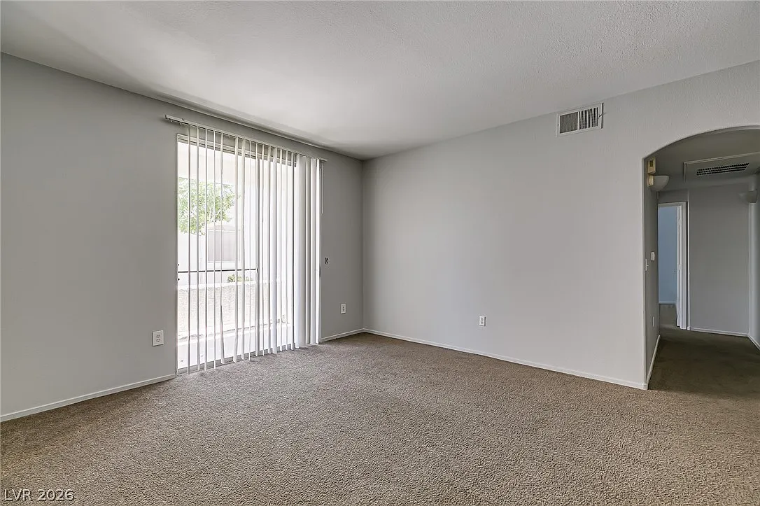 2 bed, 2.0 bath, 1118 sqft, $1,399 — Photo 2