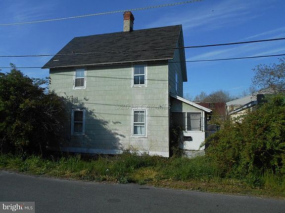 5th image of 107 Cherry St
