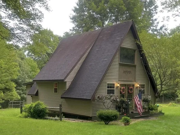 201 Magpie Ln, Strattanville, PA 16258