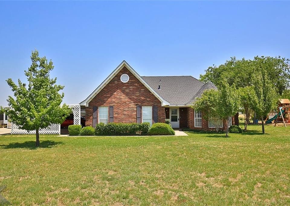 1st image of 134 Parker Dr