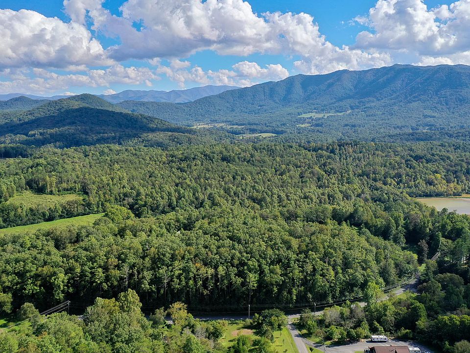 1st image of 127 White Oak Ln Lot 2