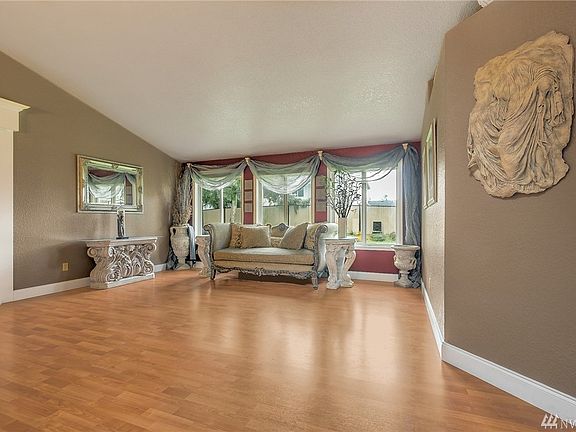 3rd image of 23508 50th Avenue Ct E