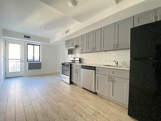 Rented by NY Space Finders Inc. | media 22