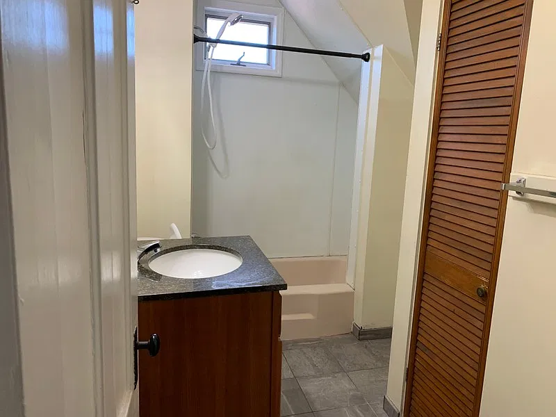 2 Bed Apartment in Manchester, NH - $1800/mo — Photo 2
