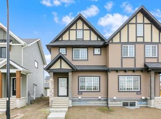 1029 W Reynolds Cres SW, Airdrie, AB T4B5L8