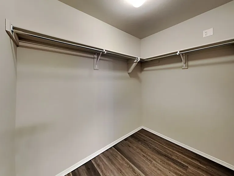 408 Fox Burrow Ln — Photo 11