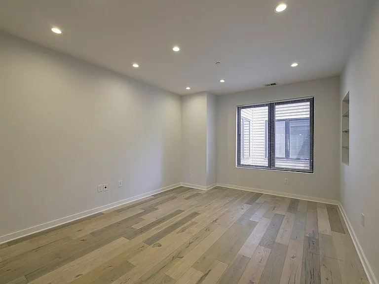 721 Kennedy St NW #3 — Photo 9