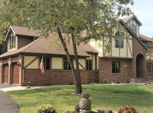 11326 Morton Ct, Crown Point, IN 46307