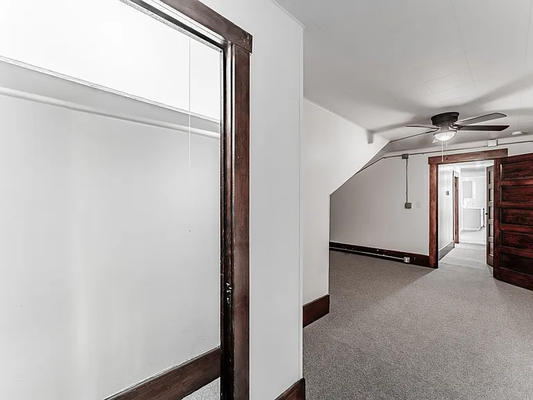 496 Dorsey Ave #4 — Photo 8
