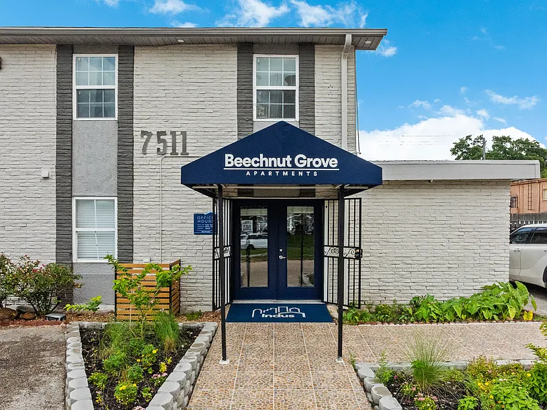 Beechnut Grove — Photo 20
