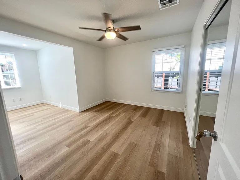 7721 Chimineas Ave — Photo 8