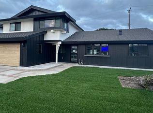 2732 Lorenzo Ave, Costa Mesa, CA 92626