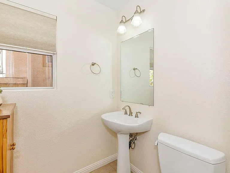270 Brookview Ct — Photo 5