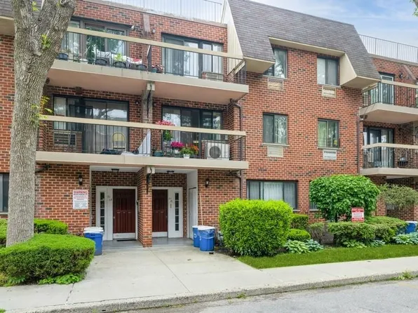 71-17 Sutton Place 1st Floor, Fresh Meadows, NY 11365