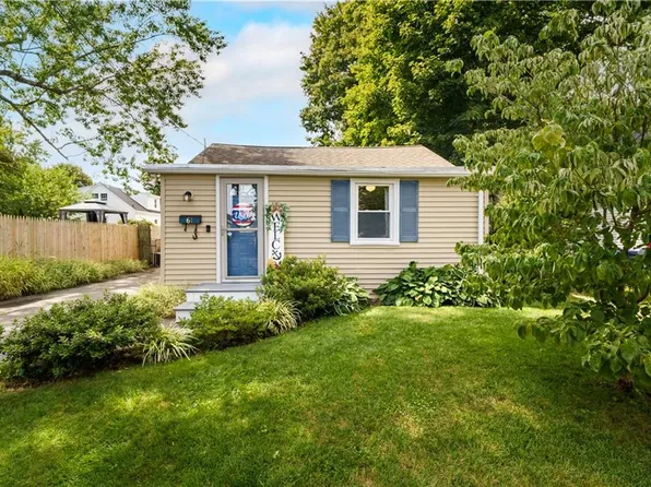 61 Logan St, Warwick, RI 02889