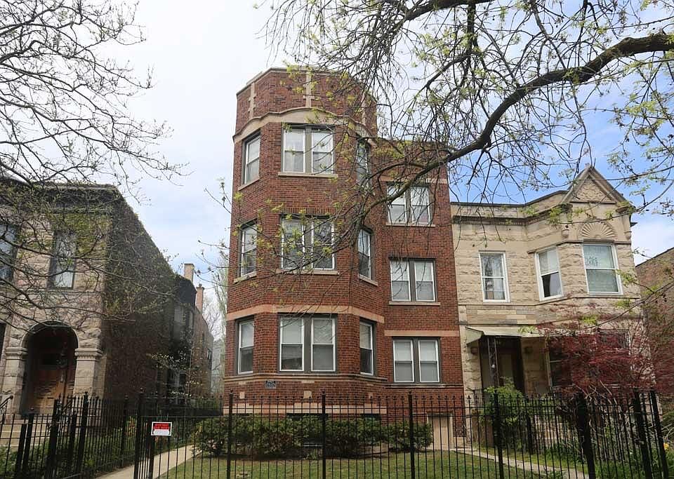 1st image of 1436 W Belle Plaine Ave #No2