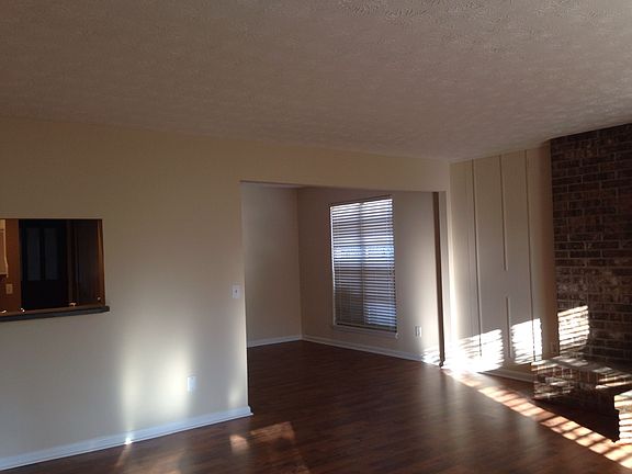 Separate dining room