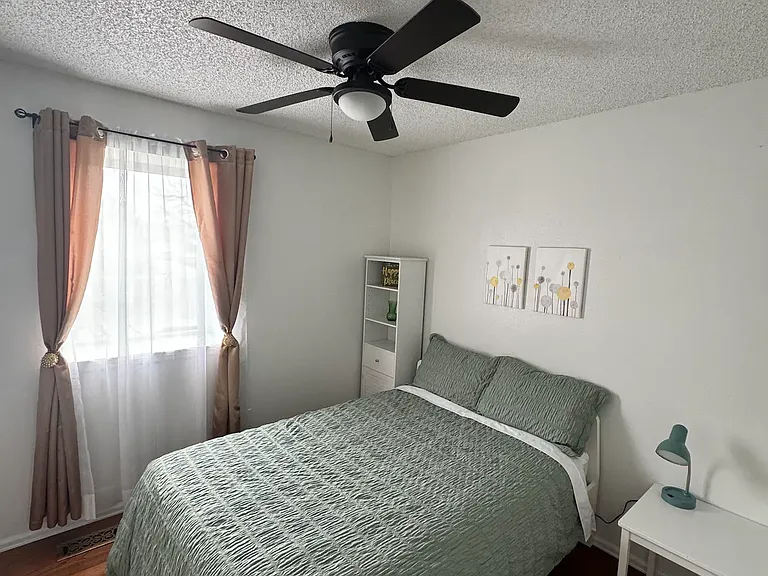 4840 Ridenour Dr — Photo 3