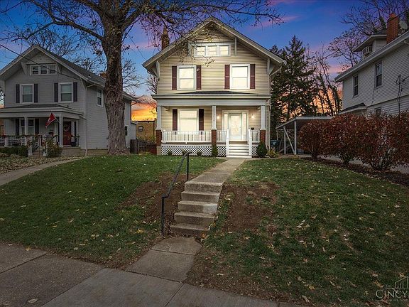 3rd image of 3738 Woodland Ave