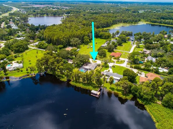 19219 Blount Rd, Lutz, FL 33558
