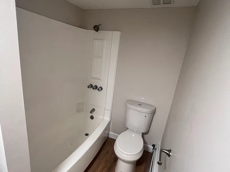 102 Mendon St #1C — Photo 7