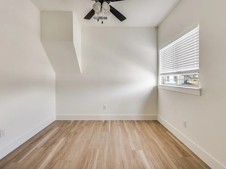 1224 Elva Warren St — Photo 23