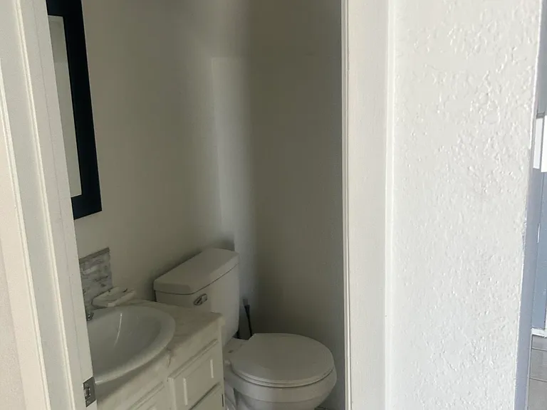 10524 Ashwood Dr #A — Photo 5