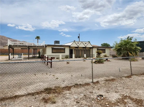 66 Lailani St, Las Vegas, NV 89110