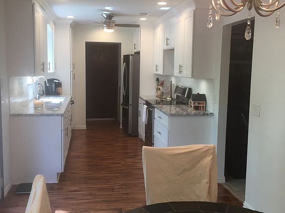Kitchen updated March 2016.