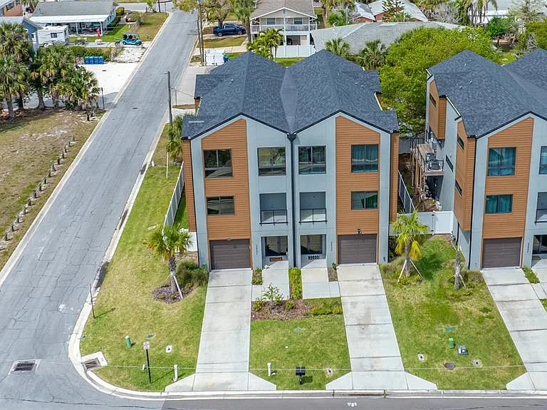 2200 Bay Blvd #A — Photo 63
