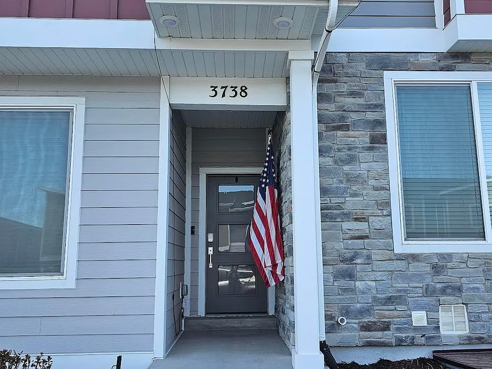 3738 W Soft Whisper Way S
