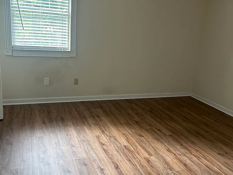 2827 Hazelwood Dr — Photo 15
